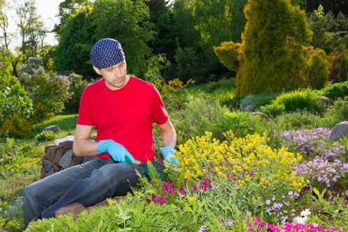 Protected payment process for Landscaping Poplar customers